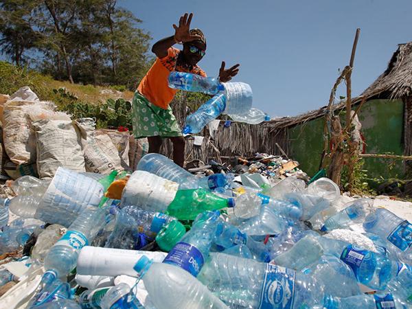 Consumo de Plástico: Um Problema Global