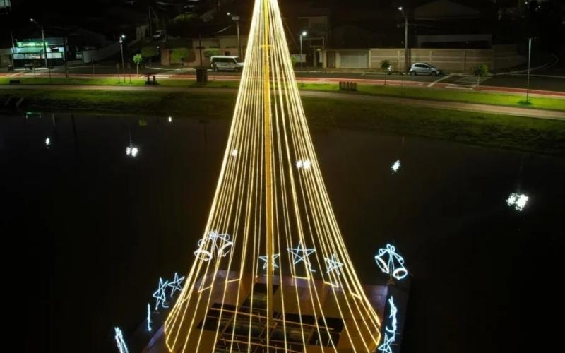 Chegada do Papai Noel marca início da programação de Natal em Ibiporã