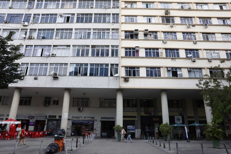 Inflação do aluguel cai 0,11% em 12 meses; 1º recuo desde maio de 2024