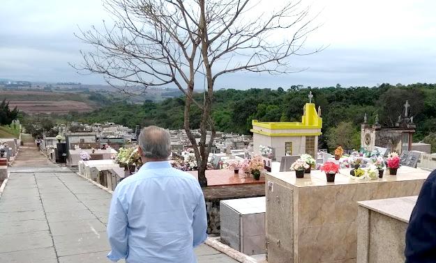 Vereador solicita estudo técnico para aumentar vagas para sepultamento no Cemitério Municipal