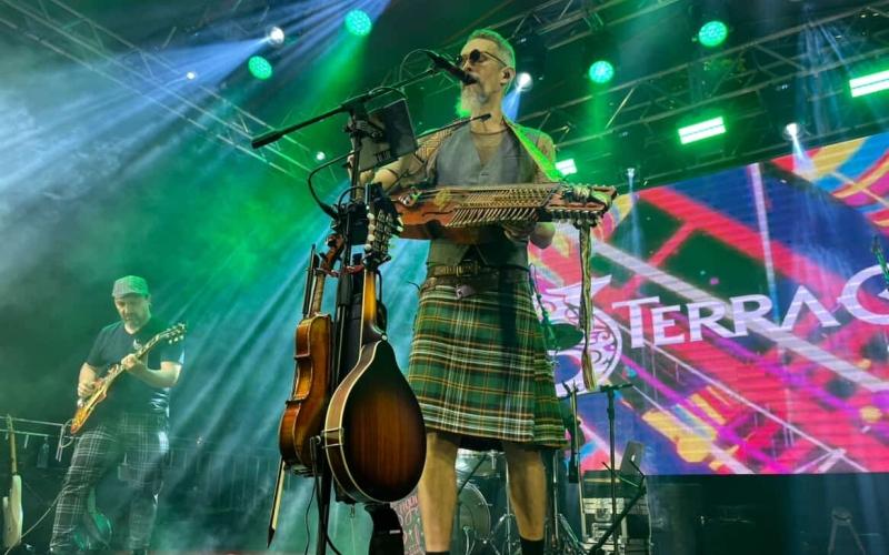 Terra Celta apresentou versões de Ed Sheeran e Tears For Fears em show na Praça Pio XII