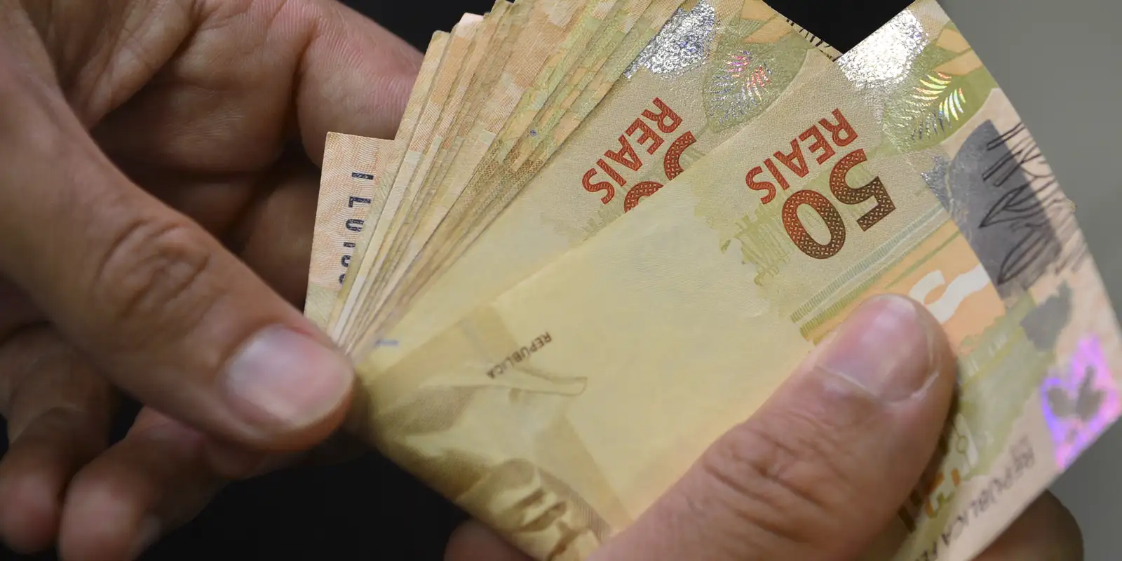 IR zero para quem ganha até R$ 5 mil vale a partir deste mês 