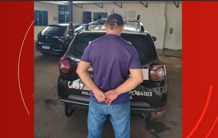 Motorista do Conselho Tutelar é preso por assediar estagiária de 17 anos dentro de carro no Paraná