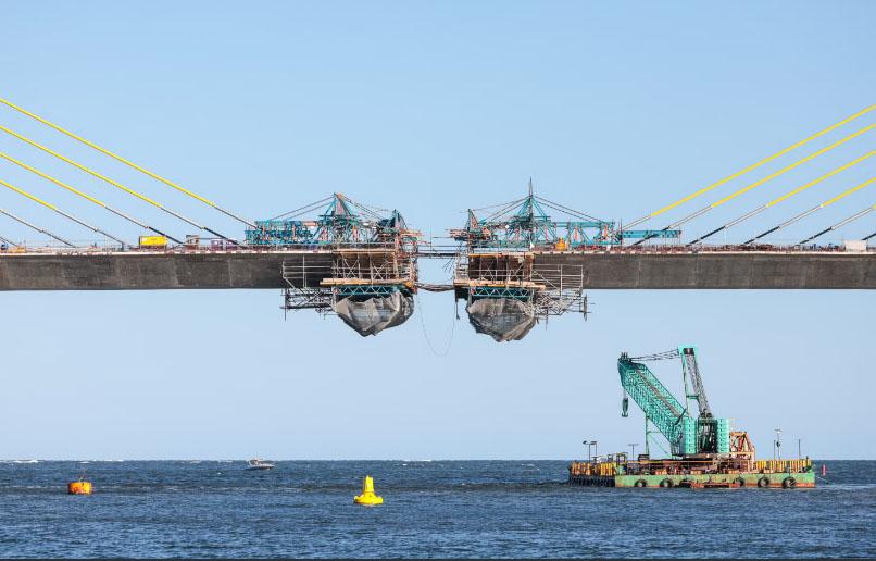 Ponte que vai ligar Guaratuba e Matinhos chega à fase final com construção da parte estaiada; veja imagens