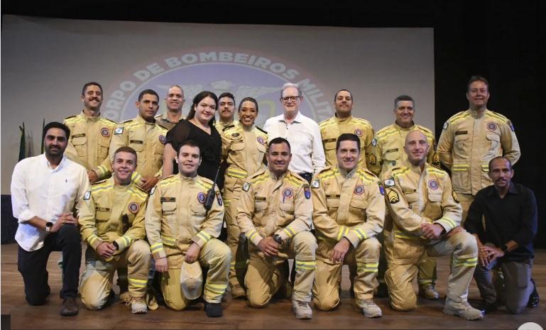 Autoridades prestigiam “troca de comando” no Corpo de Bombeiros de Ibiporã