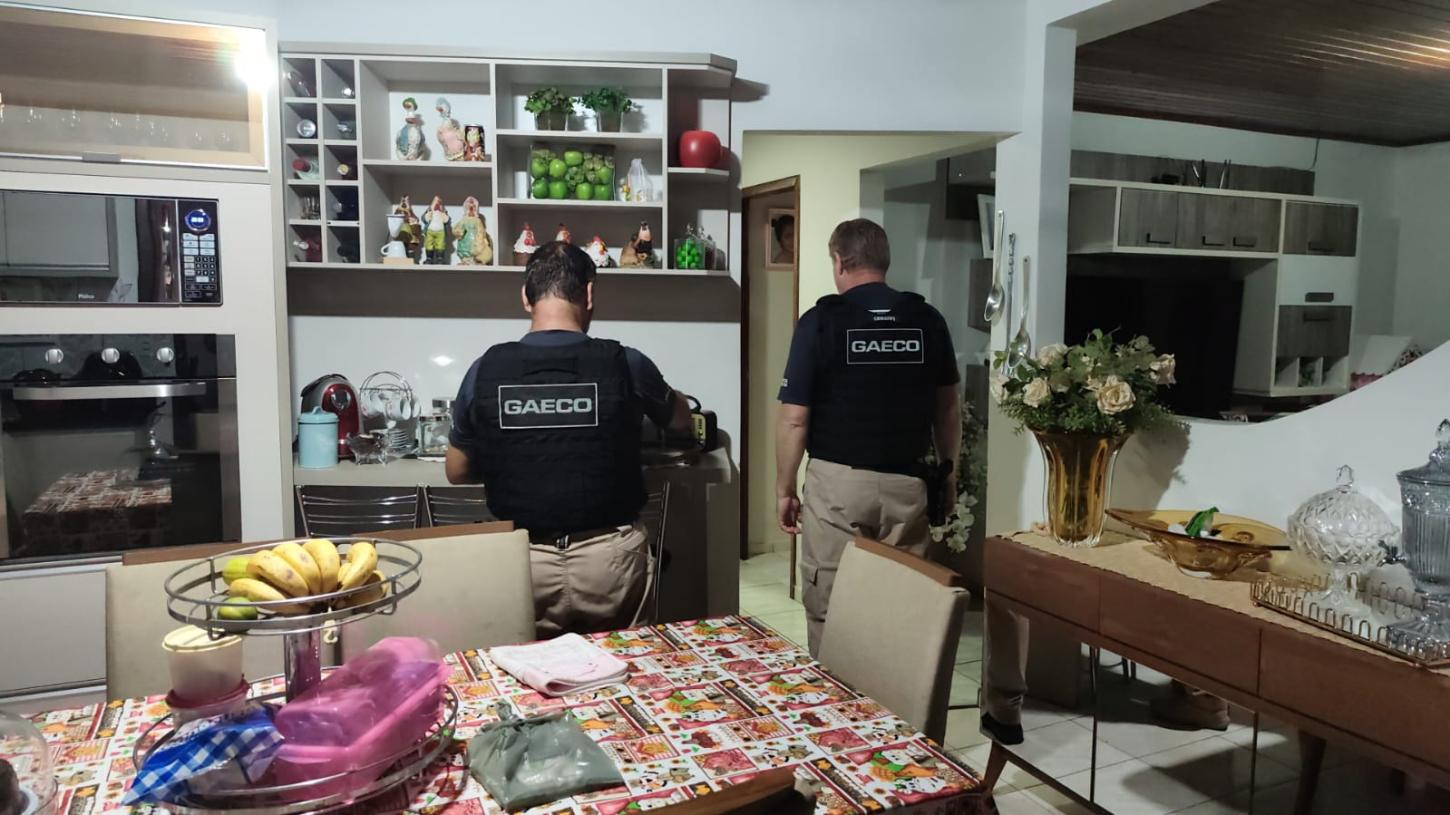 Gaeco de Londrina deflagra segunda fase da Operação Off Label, que apura crimes relacionados ao comércio ilegal de remédios para emagrecimento