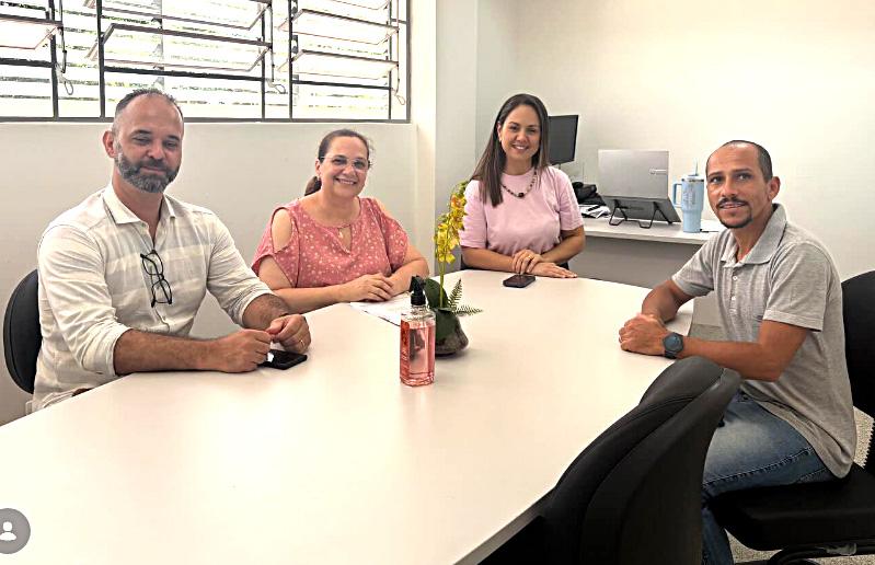 Reunião produtiva aponta retomada do Curso de Enfermagem no CEEP, para ano que vem