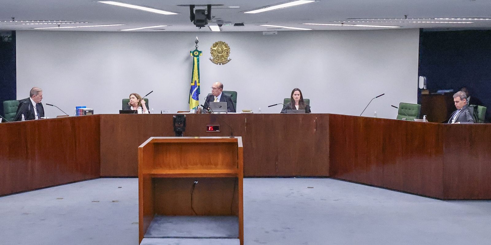 Turma de Toffoli no STF vai decidir se referenda prisão de Vorcaro