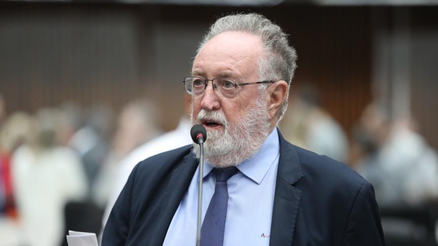 Deputado Tercilio Turini (MDB) questiona posição do TCE sobre cobrança de água na produção rural