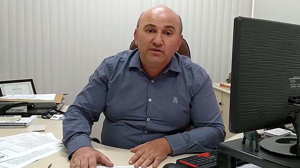 Ilseu Zapelini solicita melhoria no Vila Romana e rede de esgotos na rua Antonio Palermo