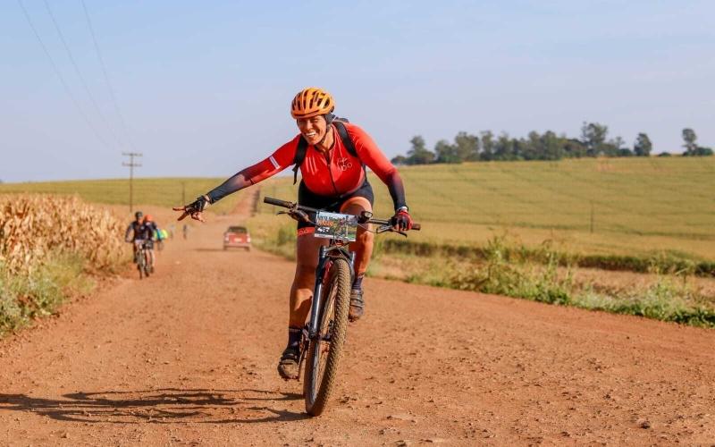 IBIPORÃ PROMOVE ETAPA 'VOLTA DO GUARANI' E SE CONSOLIDA COMO REFERÊNCIA NO MOUNTAIN BIKE REGIONAL