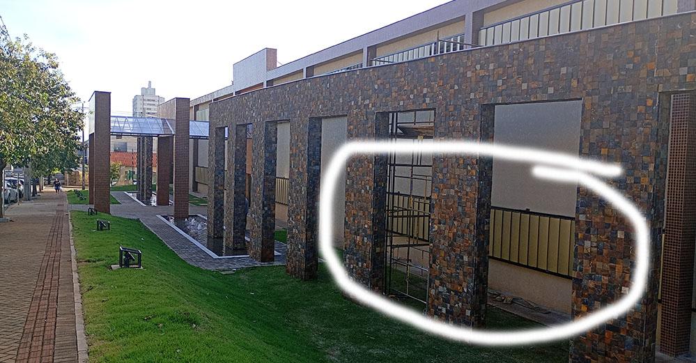 O Palácio de Ouro da Administração Municipal: O Escândalo dos Brises de R$ 866 Mil em Ibiporã