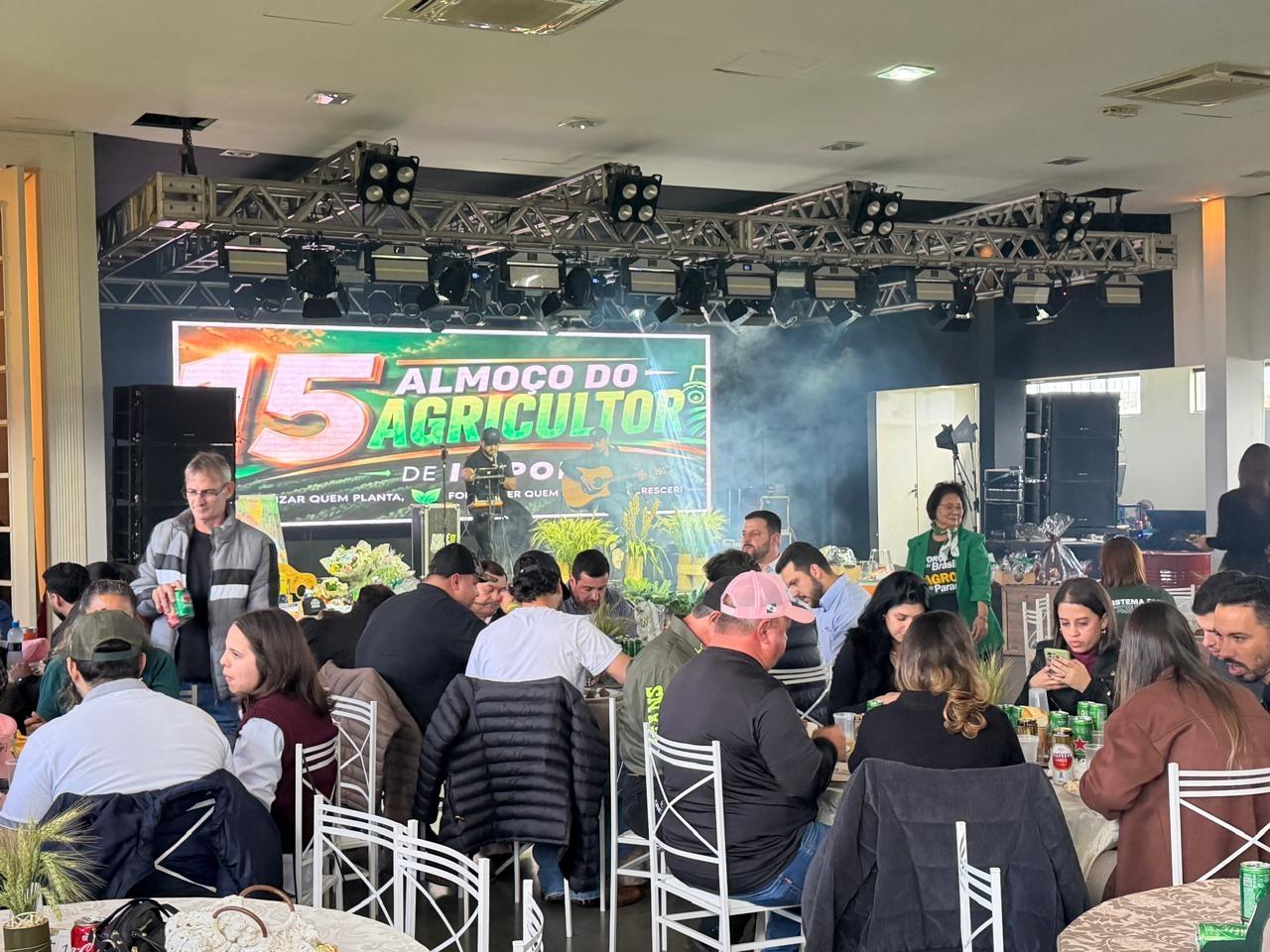 Depois do fiasco político na 15ª Festa do Agricultor, site oficial da prefeitura, descarta imagens de políticos oportunistas