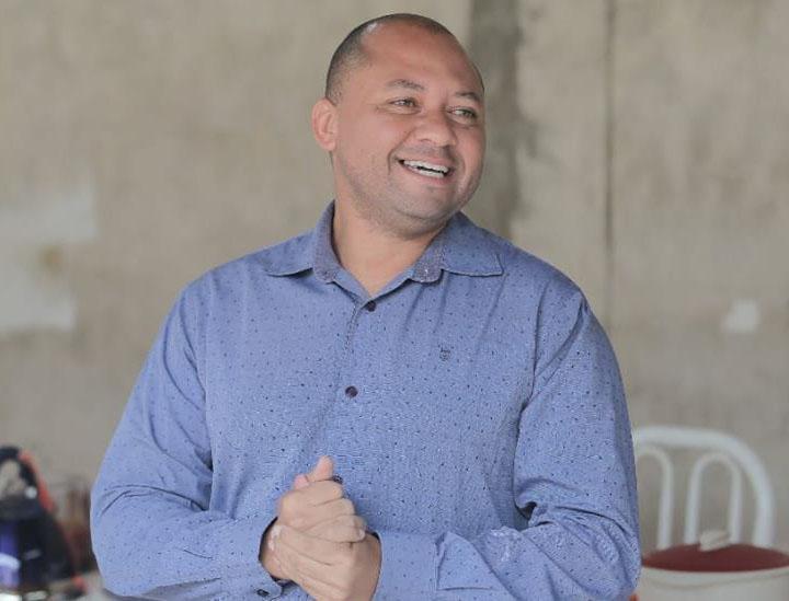 Ex vereador Kleber Machado ironiza posse de vice-prefeita, 