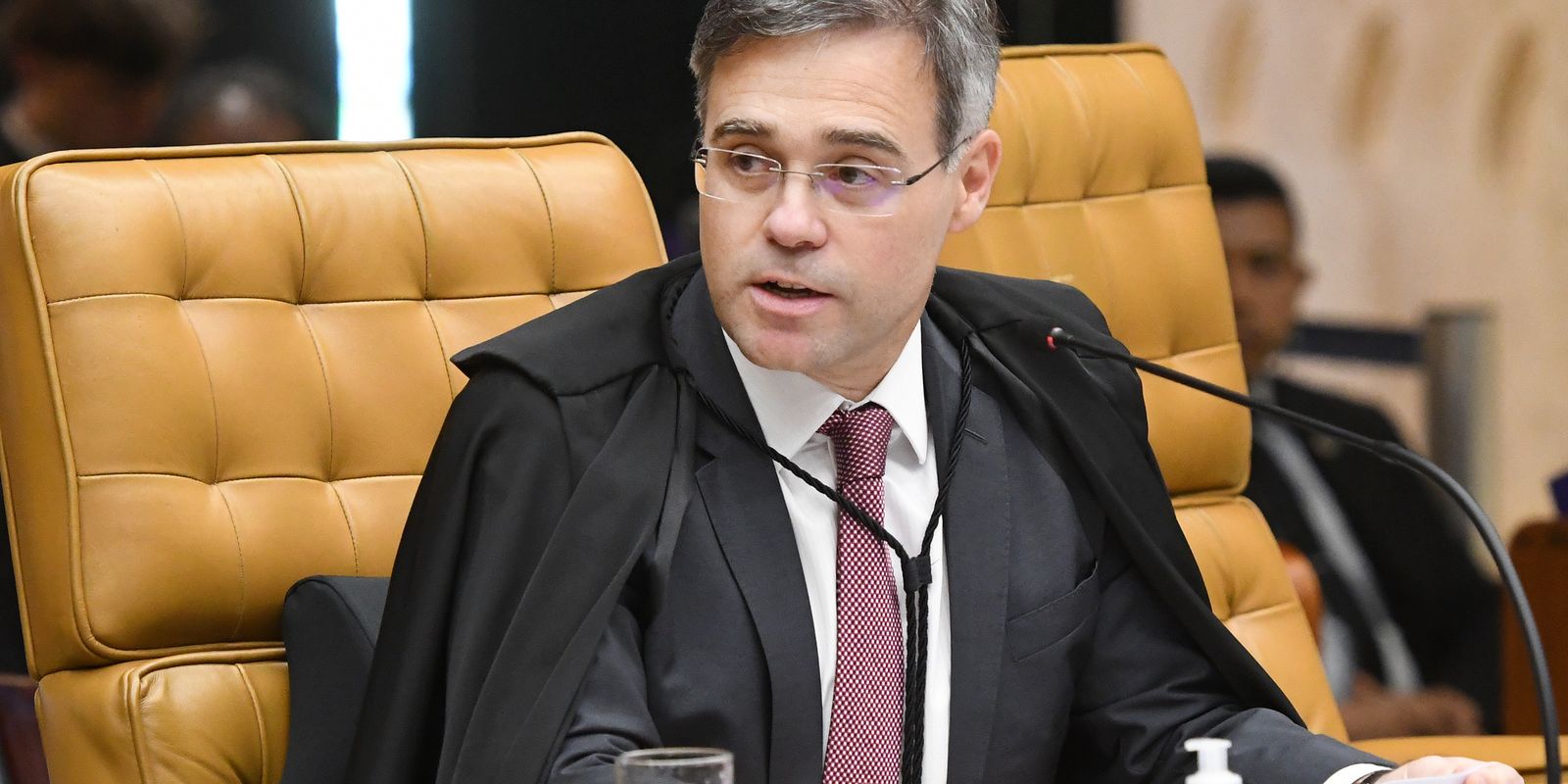 Mendonça determina remoção de vídeo de deputados contrários a Flávio 